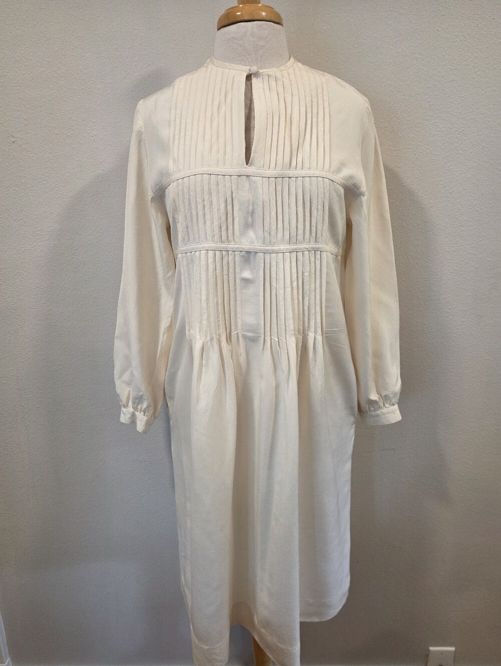 Casi Vintage Ivory Silk Pintuck Long Sleeve Midi Dress